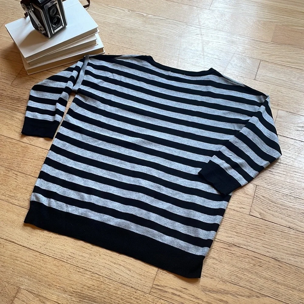 Premise sweater gray black size small